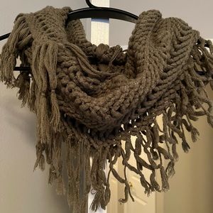 Olive Fringe Scarf